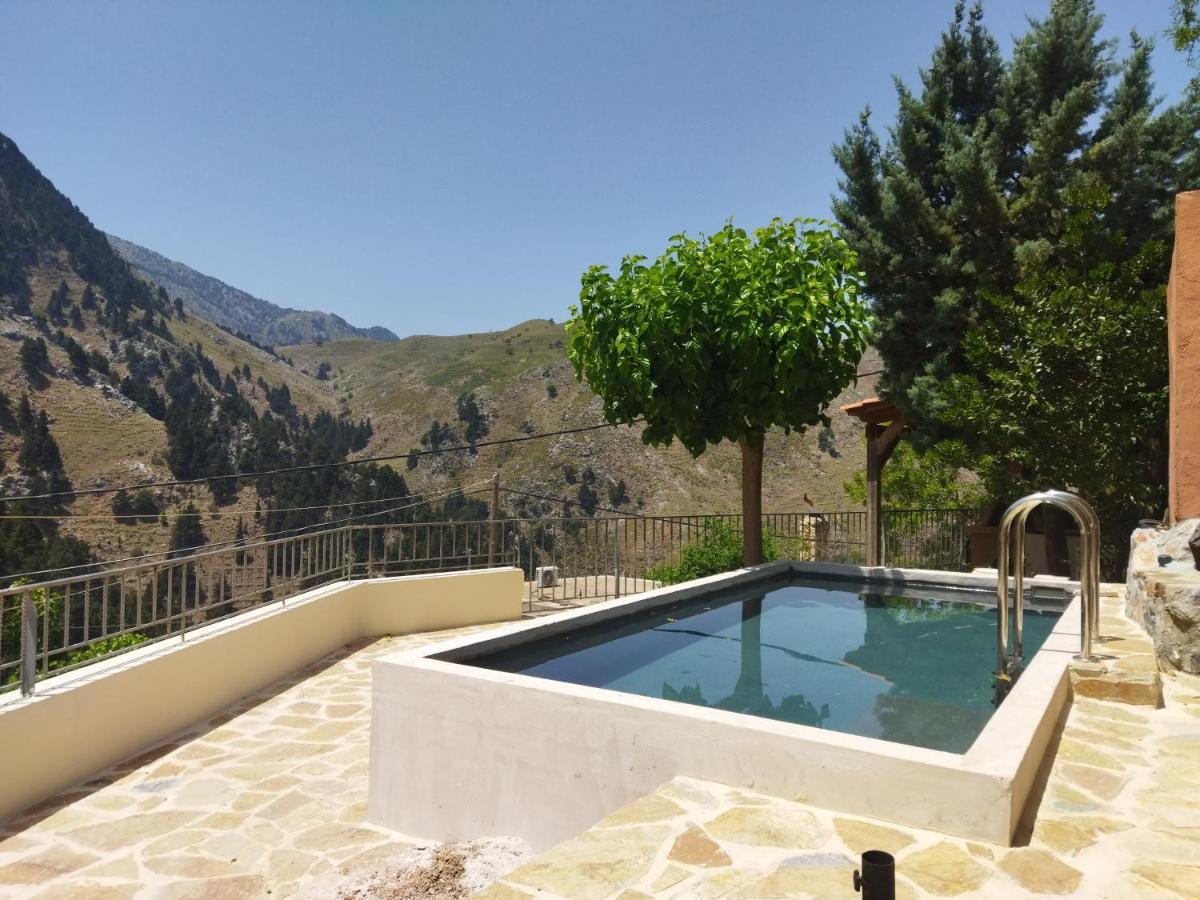 Apirathes Residence Zoúrva Екстериор снимка