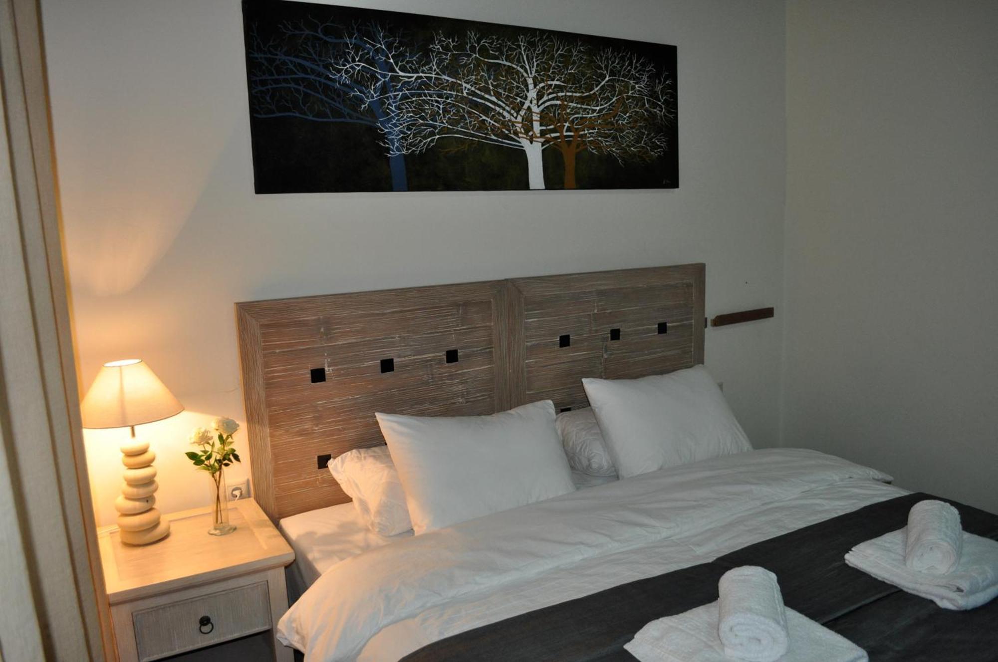 Apirathes Residence Zoúrva Екстериор снимка