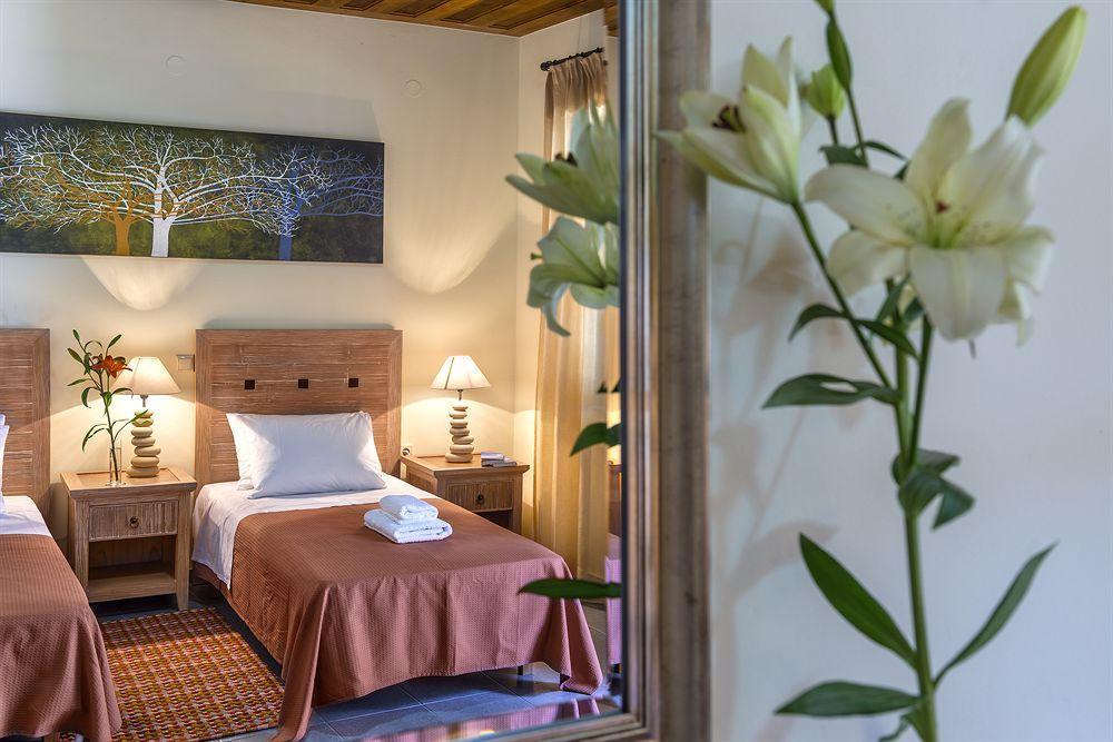 Apirathes Residence Zoúrva Екстериор снимка