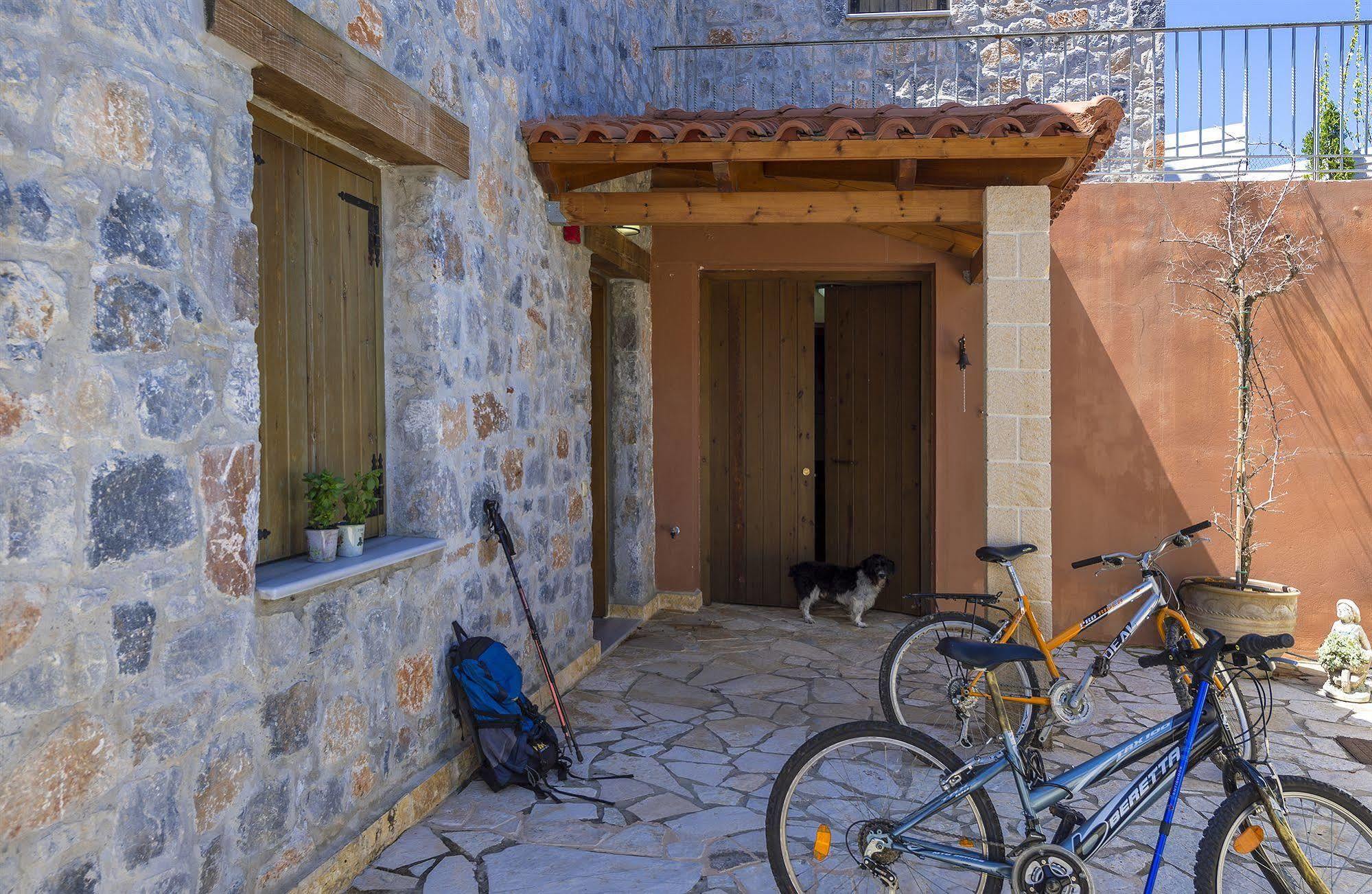 Apirathes Residence Zoúrva Екстериор снимка