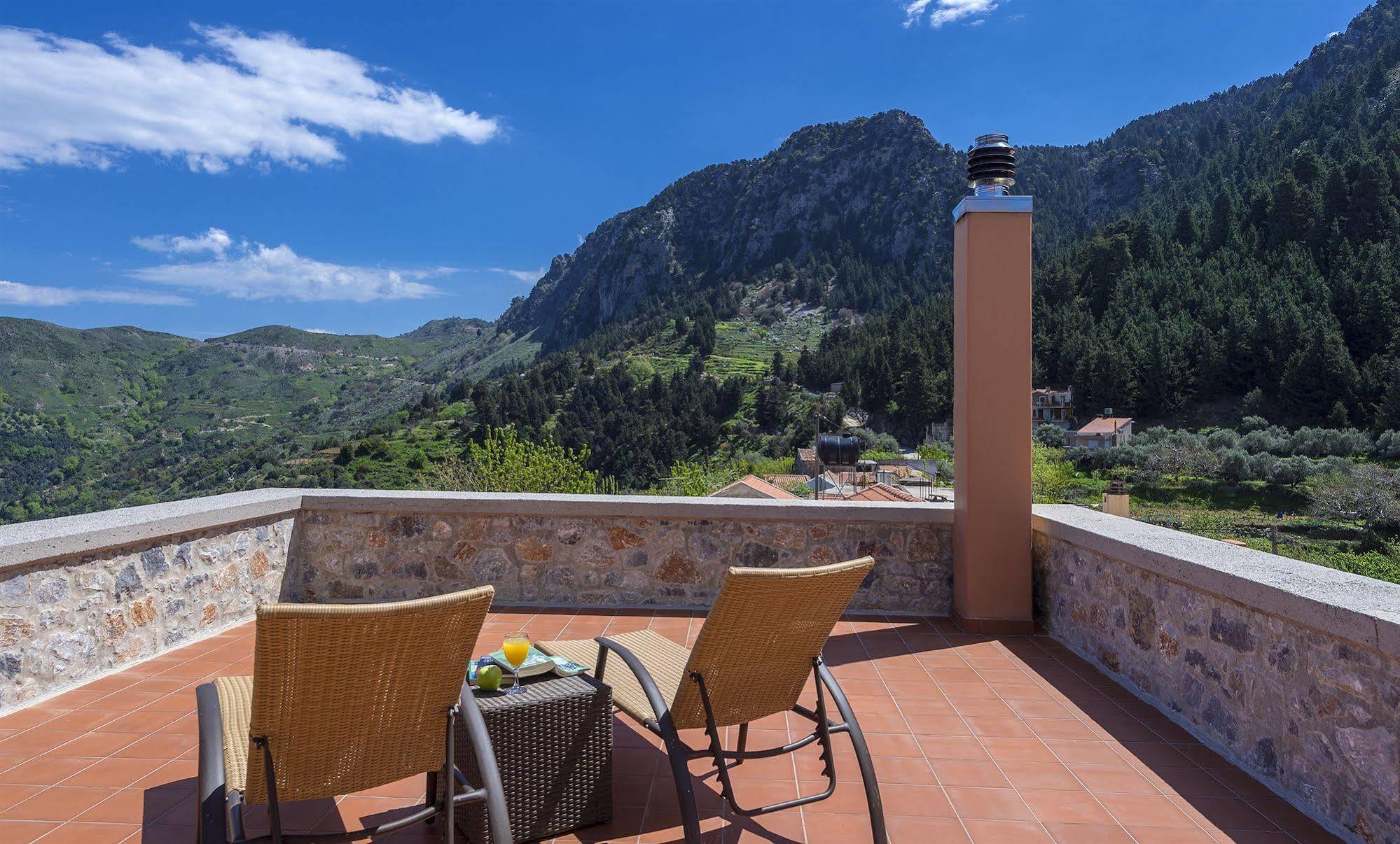 Apirathes Residence Zoúrva Екстериор снимка